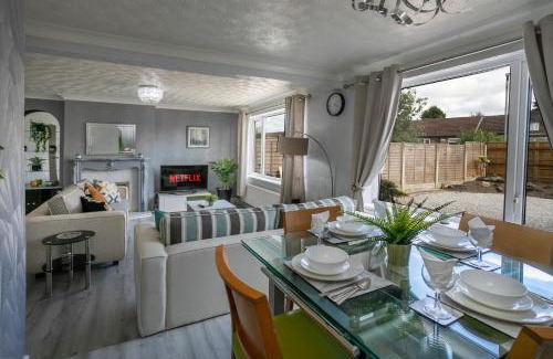 Bramley Apartamento | Wickersley House, Rotherham for contractors & Families, free parkin, wifi etc