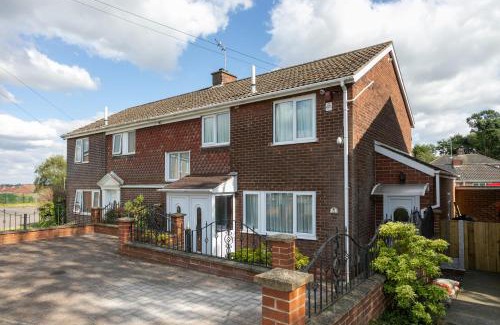 Bramley Apartamento | Wickersley House, Rotherham for contractors & Families, free parkin, wifi etc