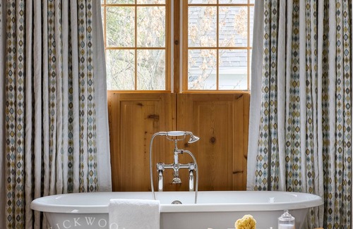 Saugatuck Cama Y Desayuno | Wickwood Inn