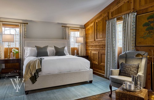 Saugatuck Cama Y Desayuno | Wickwood Inn