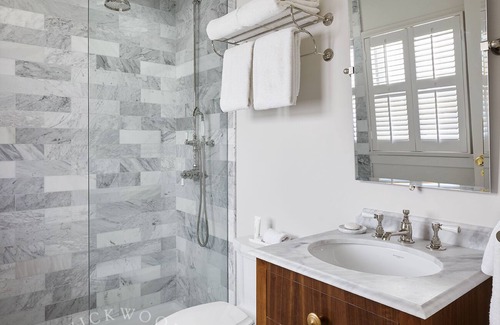 Saugatuck Cama Y Desayuno | Wickwood Inn