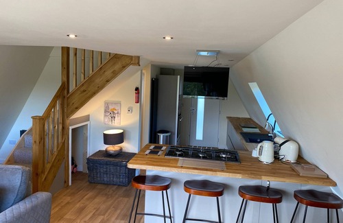 Tattershall Cabina | Widgeon is prime location on duck lake, bbq & Large Hot Tub with private fishing @tattershall lakes