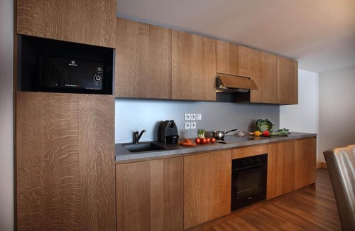 Eclose-Est Apartamento | Wifi, fitness, piscina, sauna, hammam, balcón, tv, 45m², Alpe d'Huez