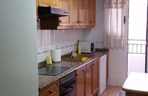 Benicalap Apartamento | Pasarela apartment: Wifi, Parking