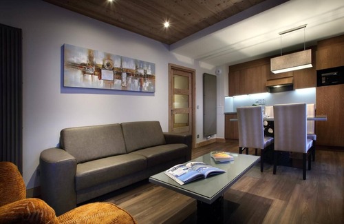 Arc-2000 Apartamento | Wifi, 50m del centro estación, fitness, piscina, sauna, hammam, balcón, tv, local para esquís, 85m²