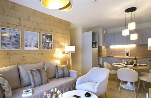 Eclose-Est Apartamento | Wifi, 50m from ski slopes, fitness, sauna, hammam, balcony, tv, ski locker, 39m², Alpe d'Huez