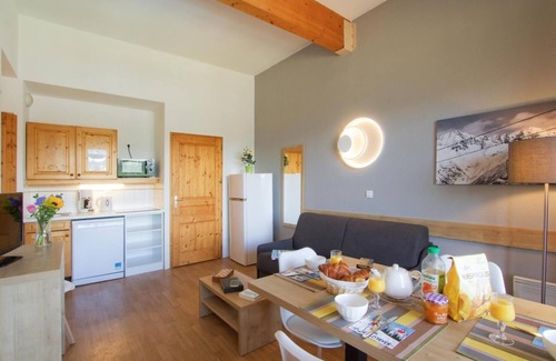 Les Esserts Apartamento | Wifi, 100m del centro estación, piscina, tv, local para esquís, 32-36m², Morillon