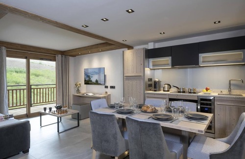 Les Contamines-Montjoie Apartamento | Wifi, fitness, piscina, sauna, hammam, balcón, parking, tv, local para esquís, 54m²
