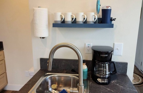 Hazel Green Apartamento | WiFi, Firepit, Fishing Pond - FarmView