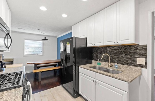 Beattyville Apartamento | WiFi - Pet Friendly - Cozy Stay - Grey Duck