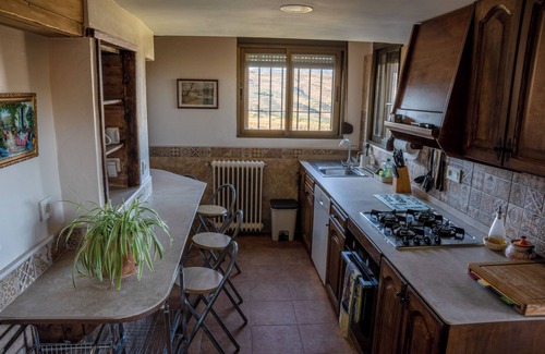 Albunuelas Casa | WIFI, PISCINA, RELAX, LAS MEJORES VISTAS, AIRE ACONDICIONADO Y TRANQUILIDAD