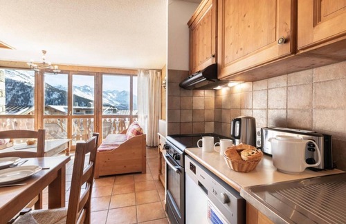Les Eucherts Apartamento | Wifi, 150m de los comercios, piscina, sauna, hammam, balcón, chimenea o estufa a leña, tv