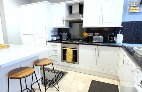 Wigan Apartamento | Wigan Central Comfort | Amazing Family Apartment + Free Parking | 6 Guests
