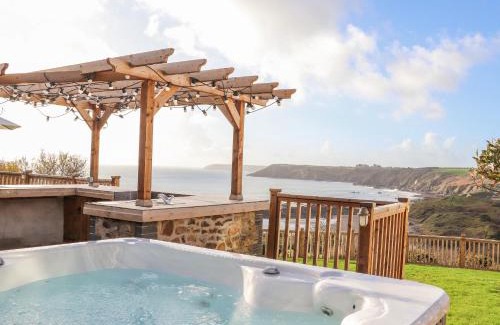 Helston Casa | Wild Acres