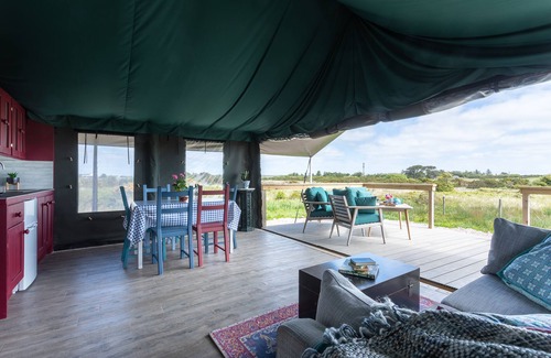 Inverin Cabina | Wild Atlantic Way Connemara luxury safari-tent glamping with outdoor hot bath.