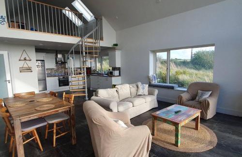 Rathlee Casa | Wild Atlantic Seaside Cottage