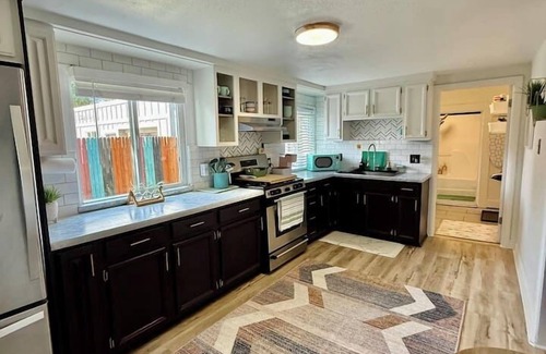 Poplar Grove Casa | Wild Bird Grove-Near Downtown SLC
