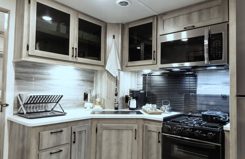 Rio Verde Foothills Casa | Wild Cactus Glamping - Stationary RV, prime location between rural and city life