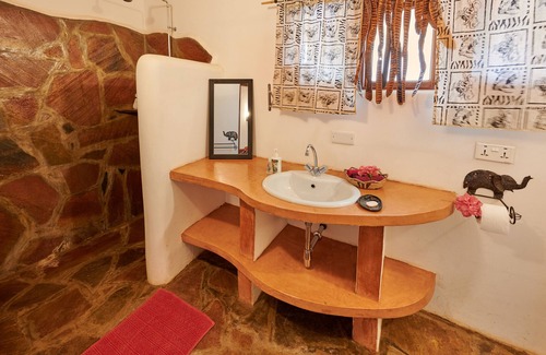Lusaka Cabina | Wild Dogs Lodge