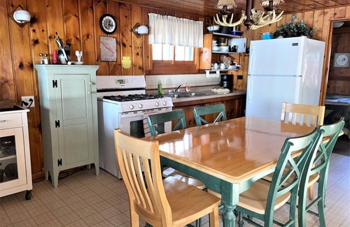 Park Falls Cabina | Wild Goose Resort - Drake | 0 Bed, 1 Bath