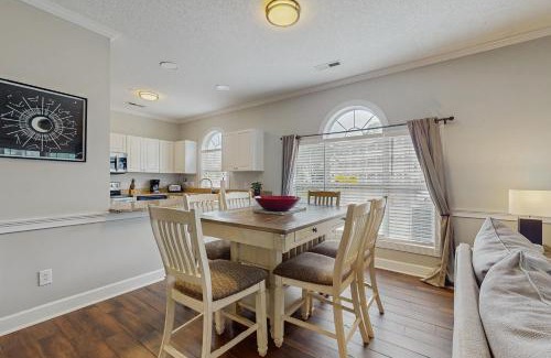Central Myrtle Beach Apartamento | Wild Iris 101