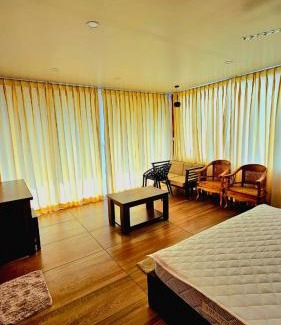 Udumbanchola Casa | Wild Lily