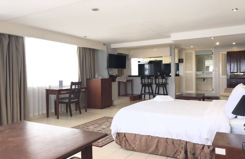 Barretto Complejo | Wild Orchid Beach Resort