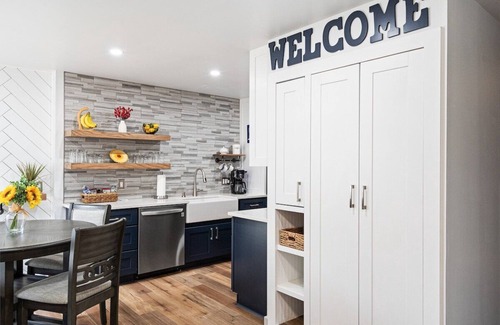 Roswell Casa | Wild Sunflower Retreat