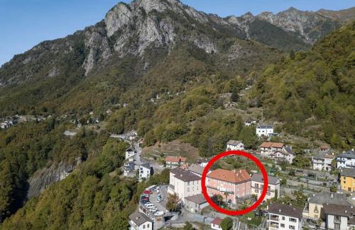 Isorno Casa | Wild Valley Palm Terrace in Valle Onsernone