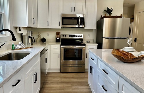 Tracy City Cabina | Wild Woodside Retreat at The Retreat at Sunset Bluff
