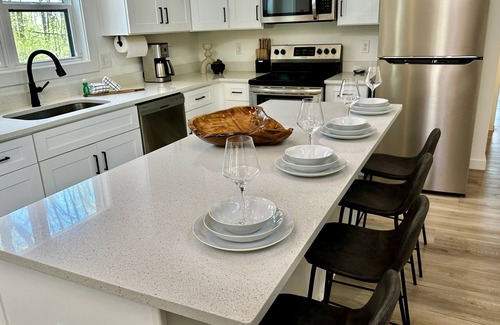 Tracy City Cabina | Wild Woodside Retreat at The Retreat at Sunset Bluff