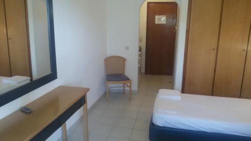 Ipsos Hotel | Wilde Rose Hotel