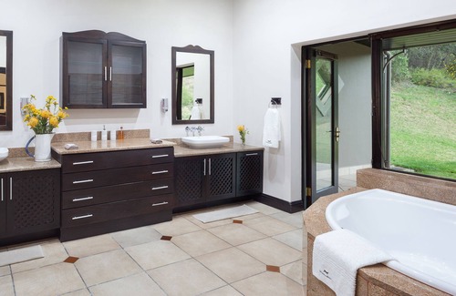 Oudtshoorn Cabina | Wildehondekloof