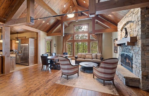 Eureka Casa | Wilderness Club Chalet Golf Retreat