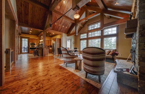 Eureka Chalet De Esquí | Wilderness Club Chalet - Hot Tub | Game Room