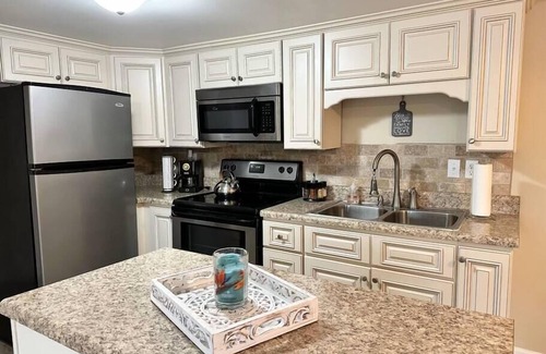 Anderson Casa | Wilderness - Lake, Dock, Hot Tub, Pet Friendly