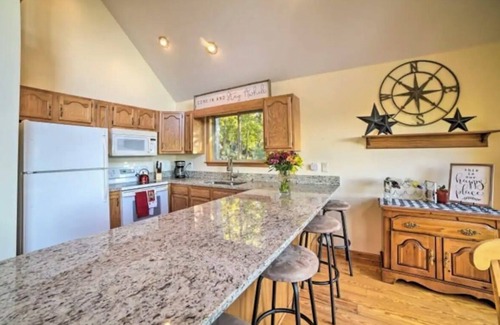 Linden Cabina | Private Cabin Retreat w/ Shenandoah Valley View