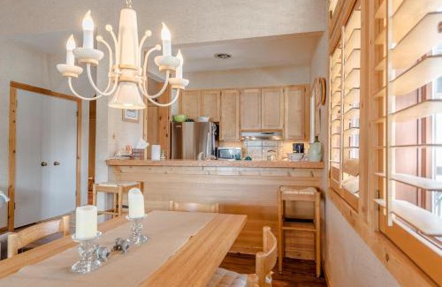 Elkhorn Casa | Wildflower Condo 607