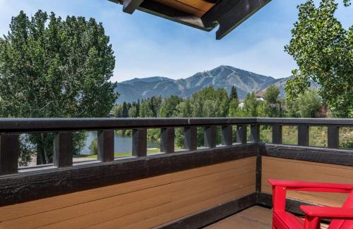 Elkhorn Casa | Wildflower Condo 679
