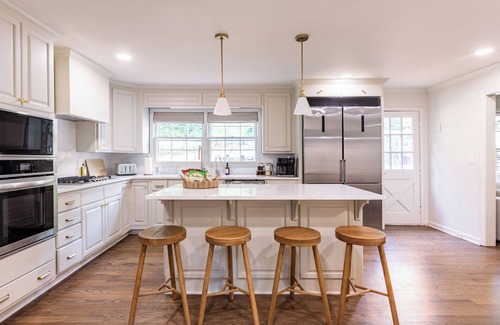 Stone Mountain Casa | [Wildflower Cottage] Pool, Hot tub, Sauna, Firepit