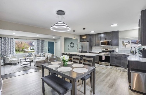 Wheaton Casa | Wildflower - Wheaton Home!