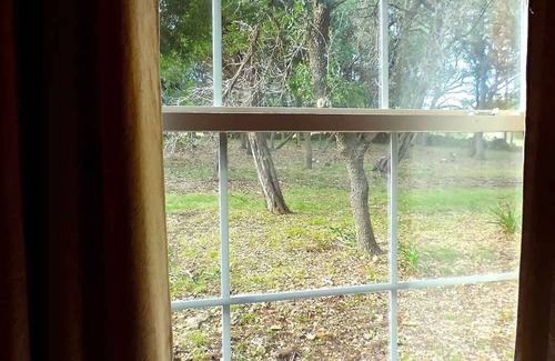 Boerne Cabina | cabina de madera moderno en 30 acres pequeño complejo turístico / rancho (Ver # 67819) cerca de Boerne