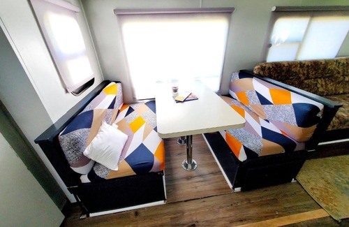 Dover Casa | Wildwood Camper De Sleeps 6-7,