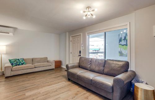 North Wildwood Apartamento | Wildwood Condo Community Pool, Walk to Beach!