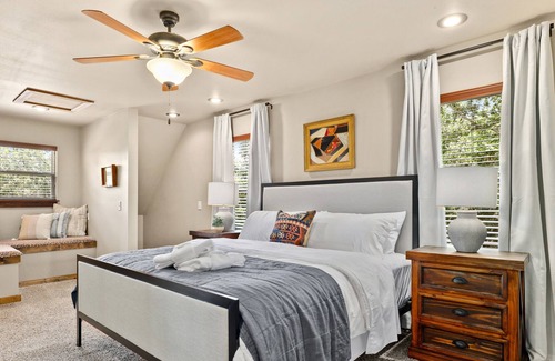 Springdale Casa | Wildwood Lake House - On Beaver Lake