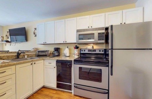 Breckenridge Casa | Wildwood Lodge Downtown Condos with Hot Tub