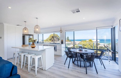 Ledge Point Casa | Wildwood, ocean views to the horizon