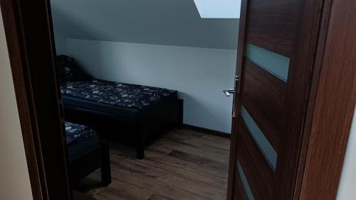 Wadowice Apartamento | Willa Kier dom bliźniak 7-osobowy ZE STREFĄ BASENOWĄ w miejscowości Chocznia NIEDALEKO ZATORU I ENERGYLANDII
