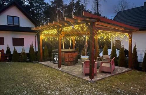 Rakow Casa | Willa pod Dębami domek nad Zalewem Chańcza z balią na wyłączność