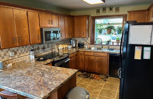 Marylhurst Casa | Willamette River Overlook